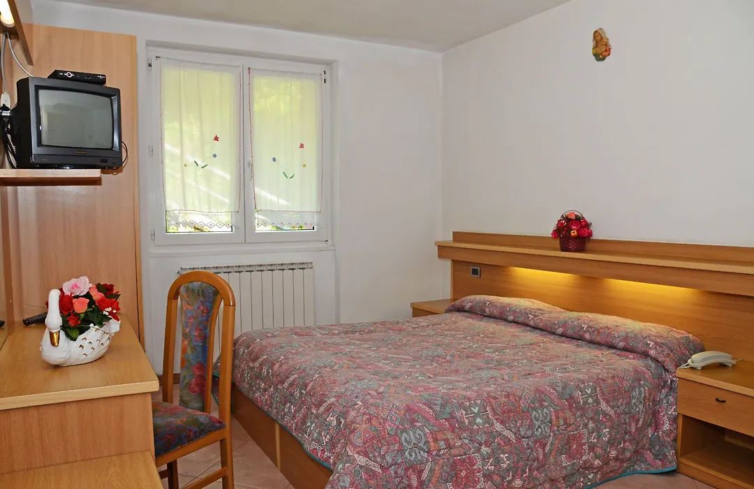 Hotel La Roccia-1